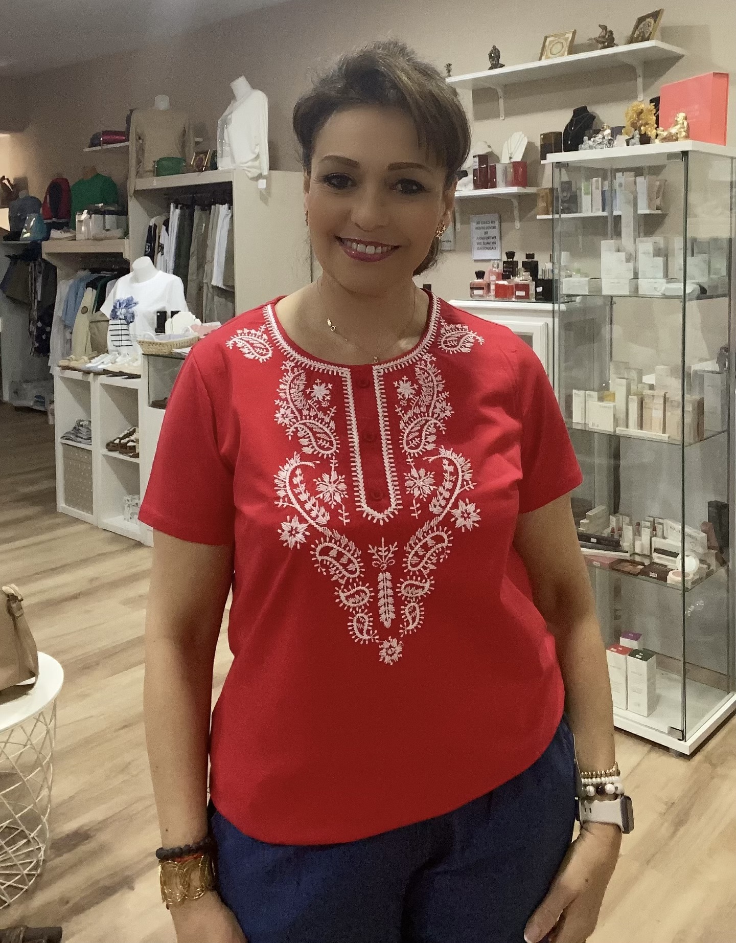 CAMISETA BORDADO CASHEMIR