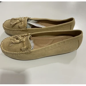 MOCASIN BEIGE